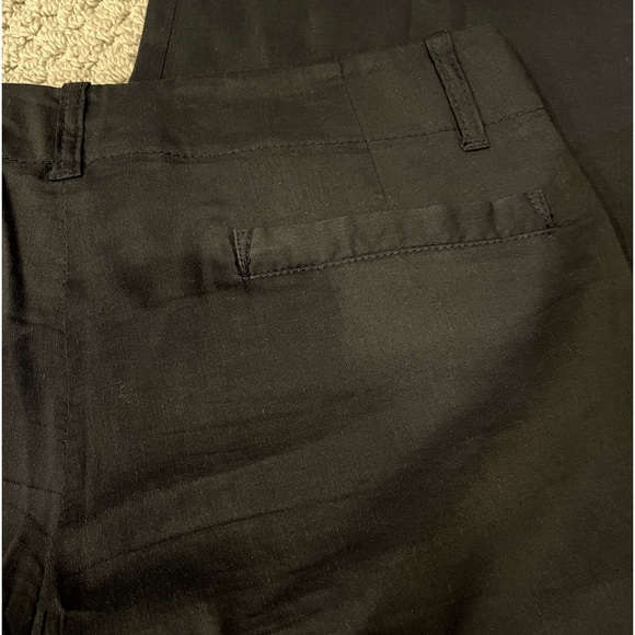 Theory Wide-Leg Pant in Stretch Linen-Blend Pant - Picture 6 of 7